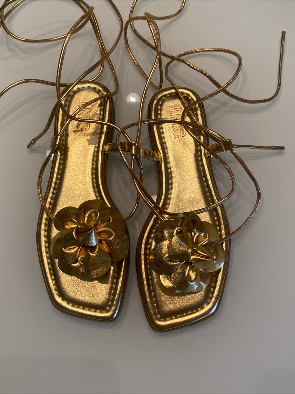NWOT INC International Concepts Gilma Metallic Gold Flower Lace-Up Sandals - Siz